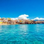 L’île des Canaries que (presque) personne ne connaît : plages rouges, piscines volcaniques et bière à 1,50 €